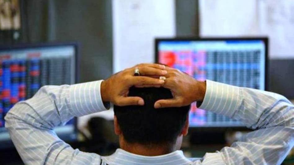 शेयर खुलते ही 1000 अंक गिरा Sensex, बाजार पर ओमिक्रॉन इफेक्ट 