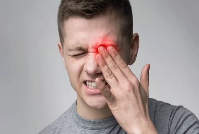 Eye Flu: कंजंक्टिवाइटिस से बचाव को लेकर डॉक्टर ने बताए उपाय, सुरक्षित रहना है तो जरूर करें ये काम