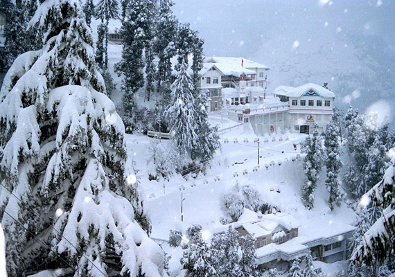 हिमाचल के इन चार क्षेत्रों में नवंबर में 11 साल बाद बर्फबारी हुई