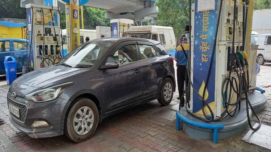 Fuel Price Today: दिल्ली-एनसीआर में CNG-PNG हुई महंगी, तेल पर पेट्रोलियम मंत्री ने कही ये बात 