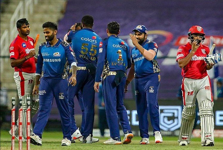 IPL 2020: KXIP को हराकर मुंबई शीर्ष पर, बल्लेबाजों के बाद गेंदबाजों का तूफान, रोहित का अर्धशतक