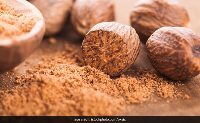 जायफल सेहत पर दिखाता है कमाल का असर, बस कुछ इस तरह करना होगा Nutmeg का इस्तेमाल